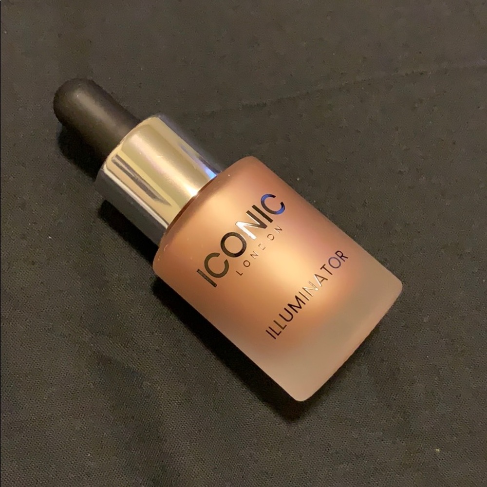 Iconic London illuminator in color original